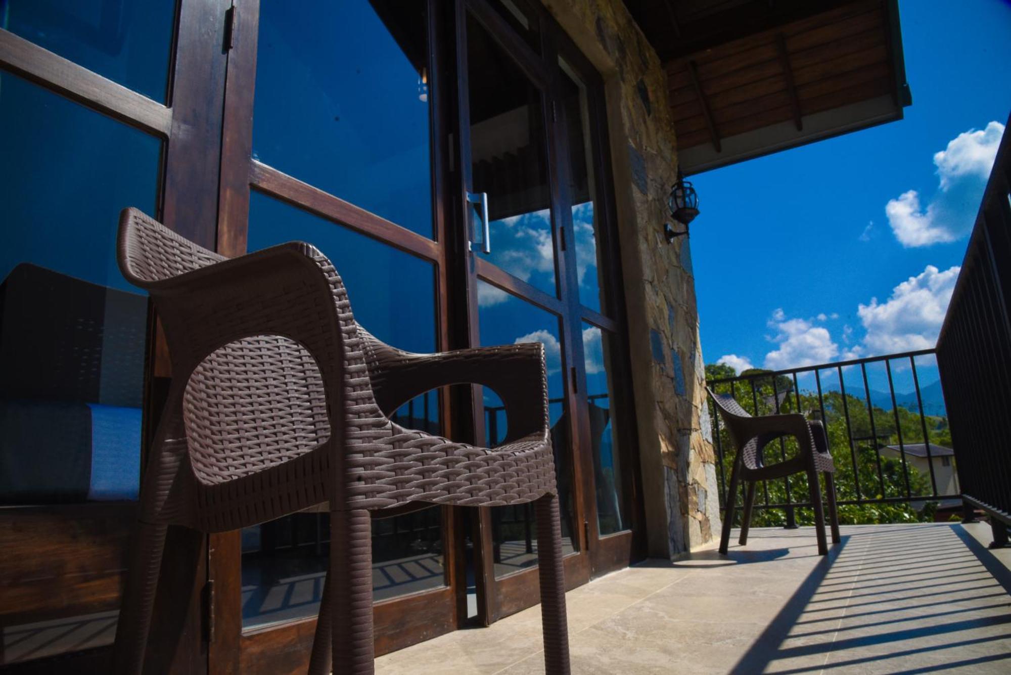 Ever Breeze Ella Hotel Exterior photo
